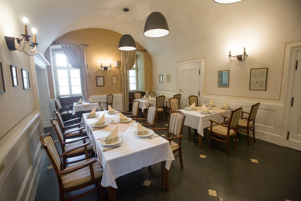 פקס Erzsebet Nagy Szalloda מראה חיצוני תמונה